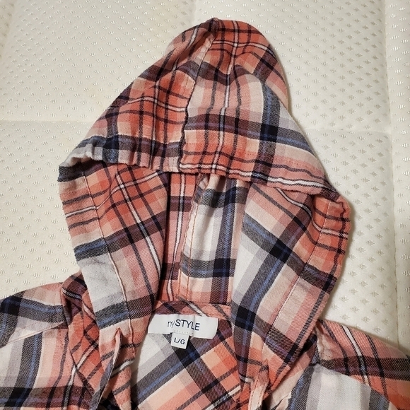 mySTYLE Plaid Flannel Button Down Shirt Hooded Oversized Long Sleeves Pink Blue - Picture 8 of 13
